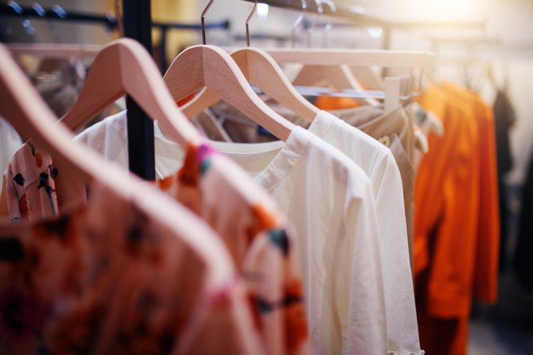 Factors to Ponder If You Have an On-line Clothes Enterprise –