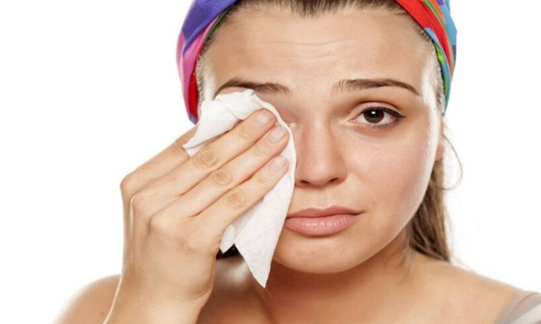 3 Ladies’s Moist Wipes for Face