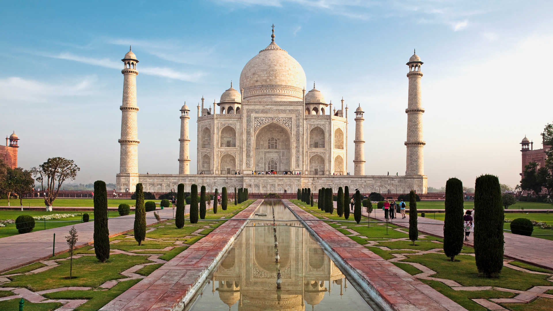 Top 10 Hotels to Stay during Taj Mahal Holidays