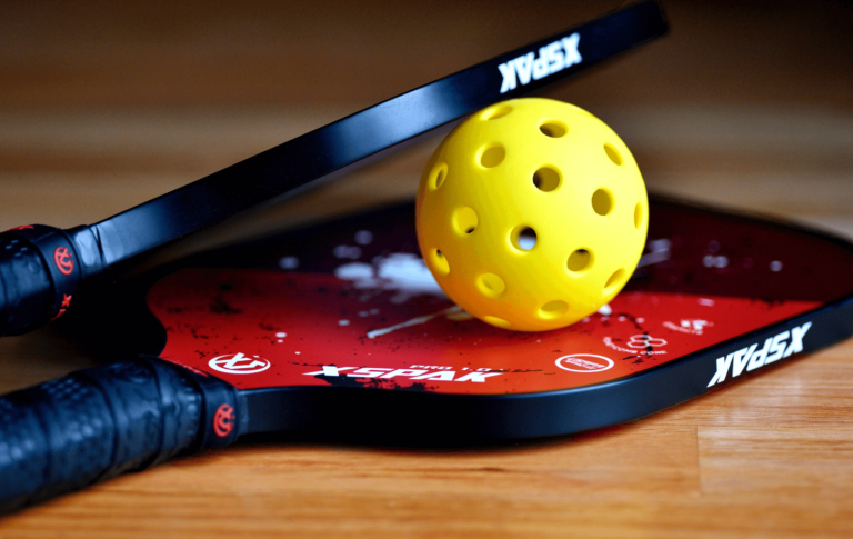 Methods to Select the Proper Pickleball Racket for Your Talent Degree