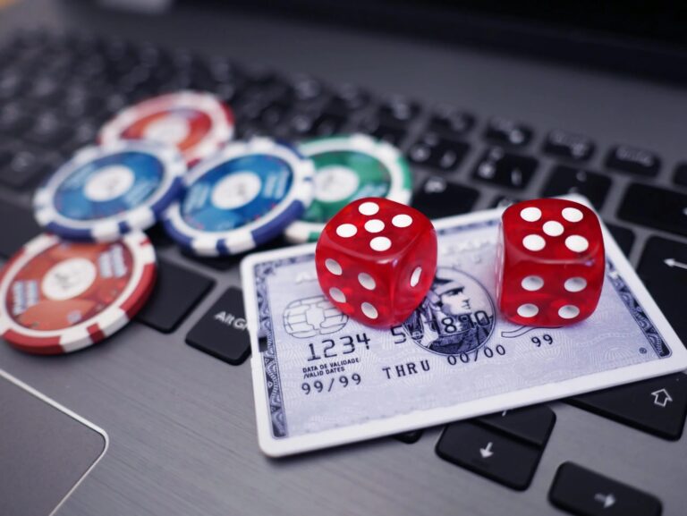 Slots and poker at Fortunate Star on-line on line casino